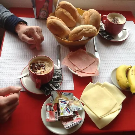 Pensao Fernandes * Порту-Мониш