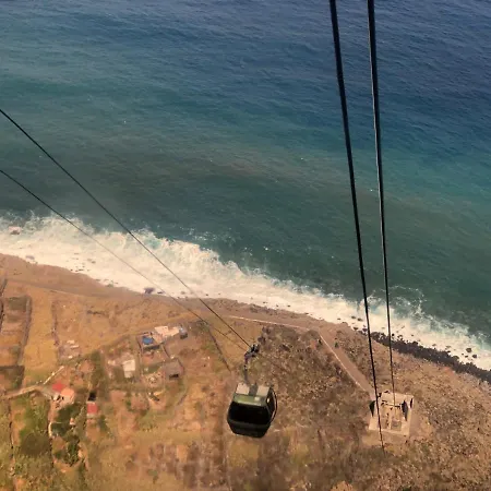 Pensao Fernandes בית הארחה פורטו מוניז